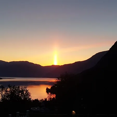 Huse Gjestegard * Kinsarvik