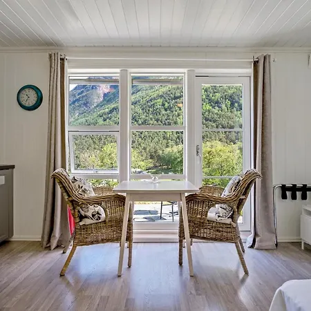 Huse Gjestegard