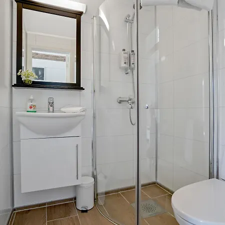Semesterbostad Huse Gjestegard