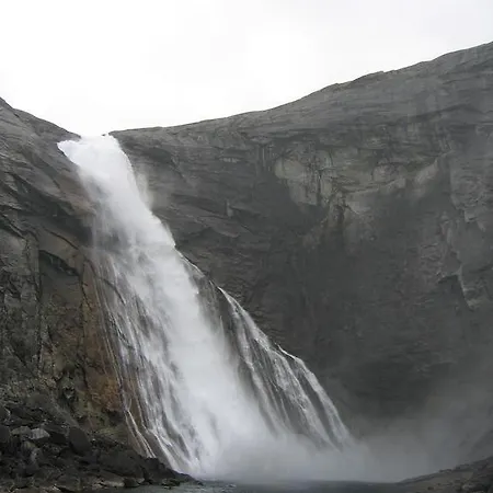 Huse Gjestegard شينسارفيك