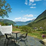 Huse Gjestegard Kinsarvik