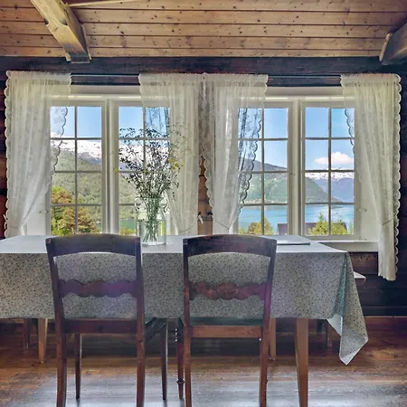 Huse Gjestegard Ferienhaus *